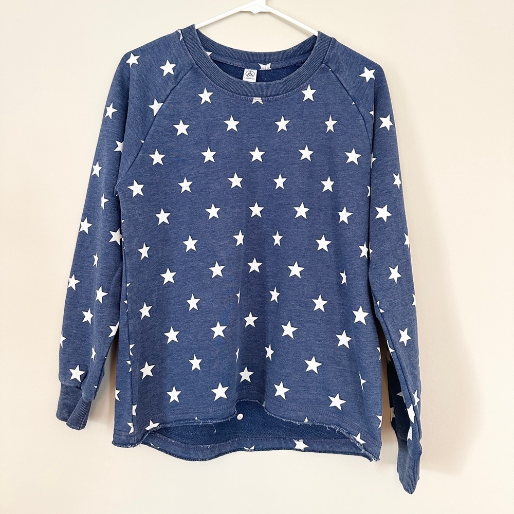 Alternative Apparel Star Print Pullover Sweatshirt with Raw Hem – Size Medium